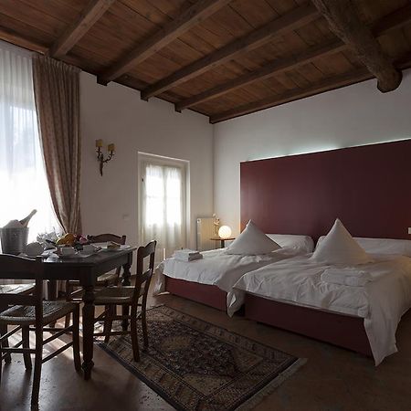 Agriturismo Cascina Marzana Hotel Pavía Exterior foto