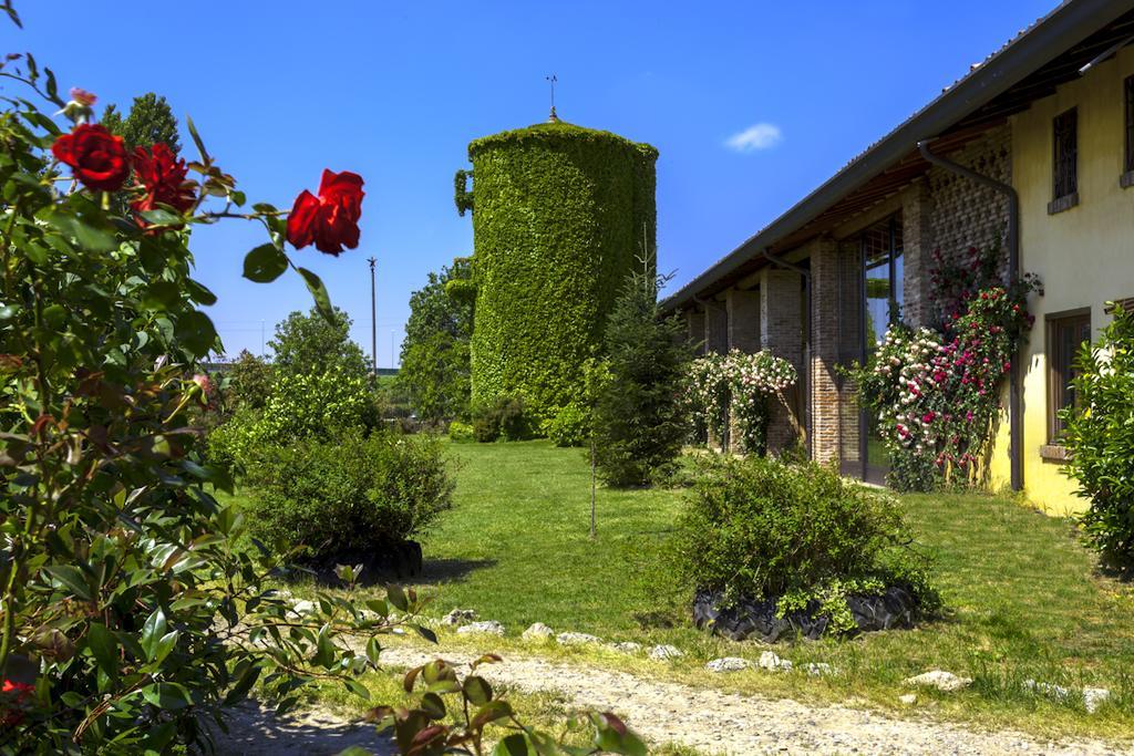 Agriturismo Cascina Marzana Hotel Pavía Exterior foto